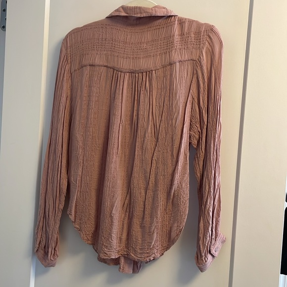 AVLN STUDIO Zoa Button Down Shirt - blush color, textured - Picture 3 of 11